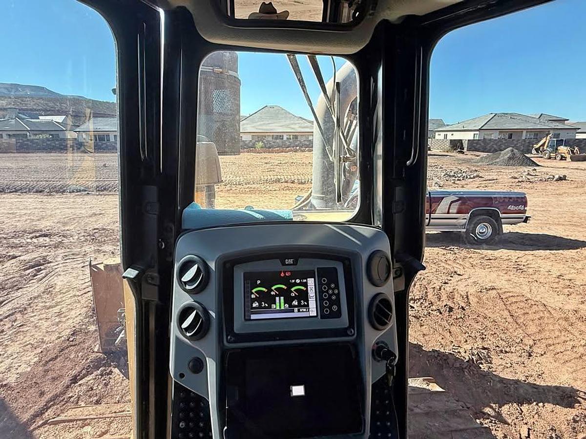 Used 2018 CAT D6T XL Dozer