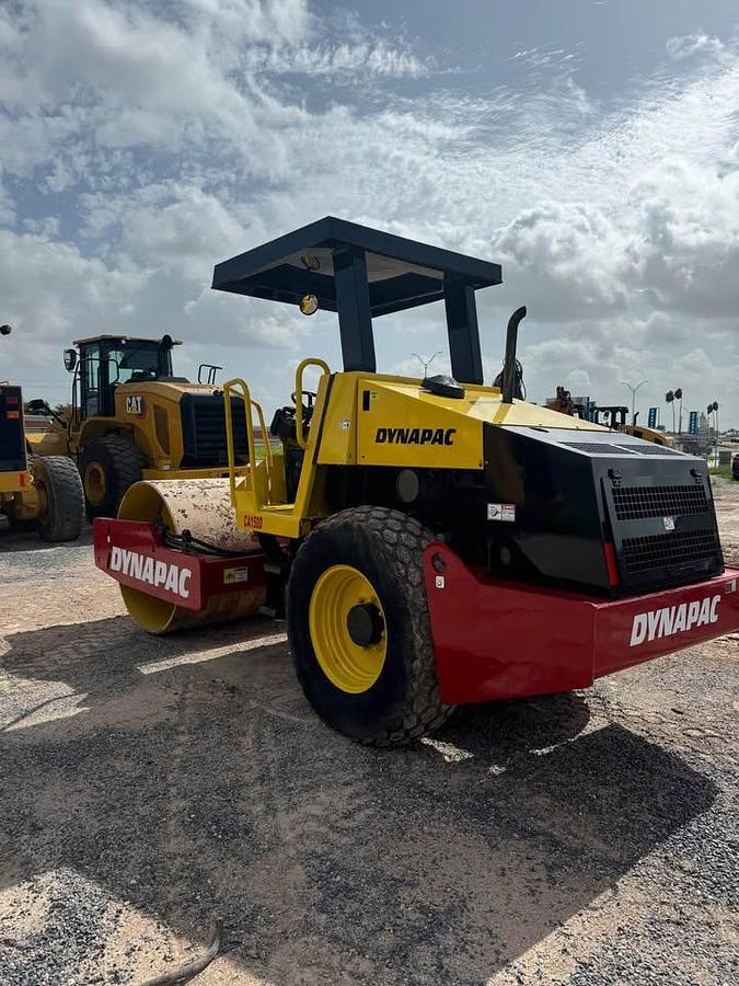 Used 2006 Dynapac CA150D Smooth Drum Compactor