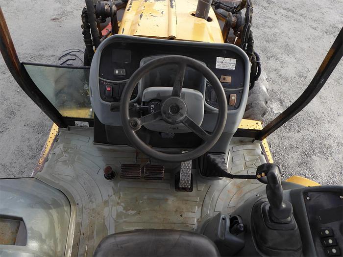 Used 2001 CATERPILLAR 420D IT