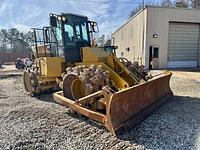 2016 Cat 815F