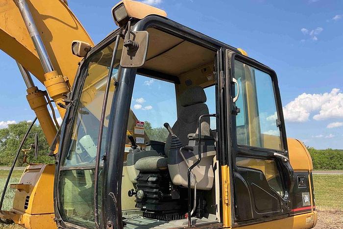 Used 2004 Caterpillar 320CLU