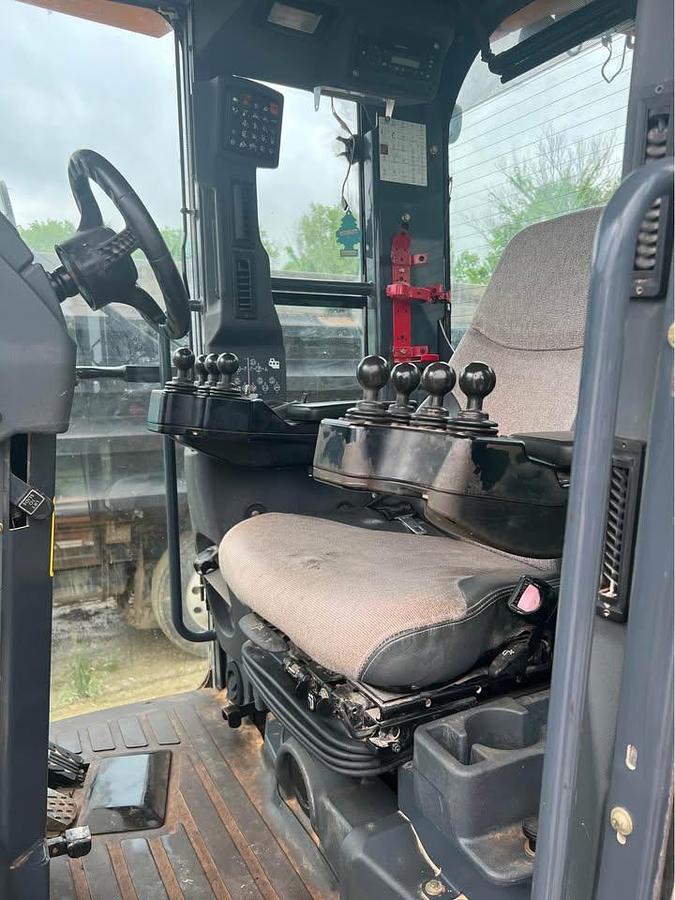 Used 2011 John Deere 772GP