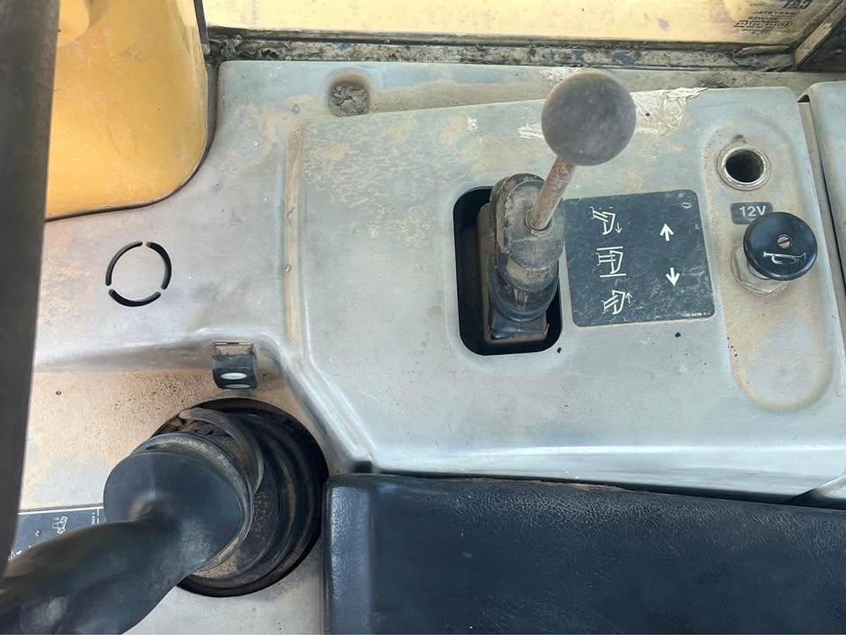 Used 2006 Caterpillar D6N LGP