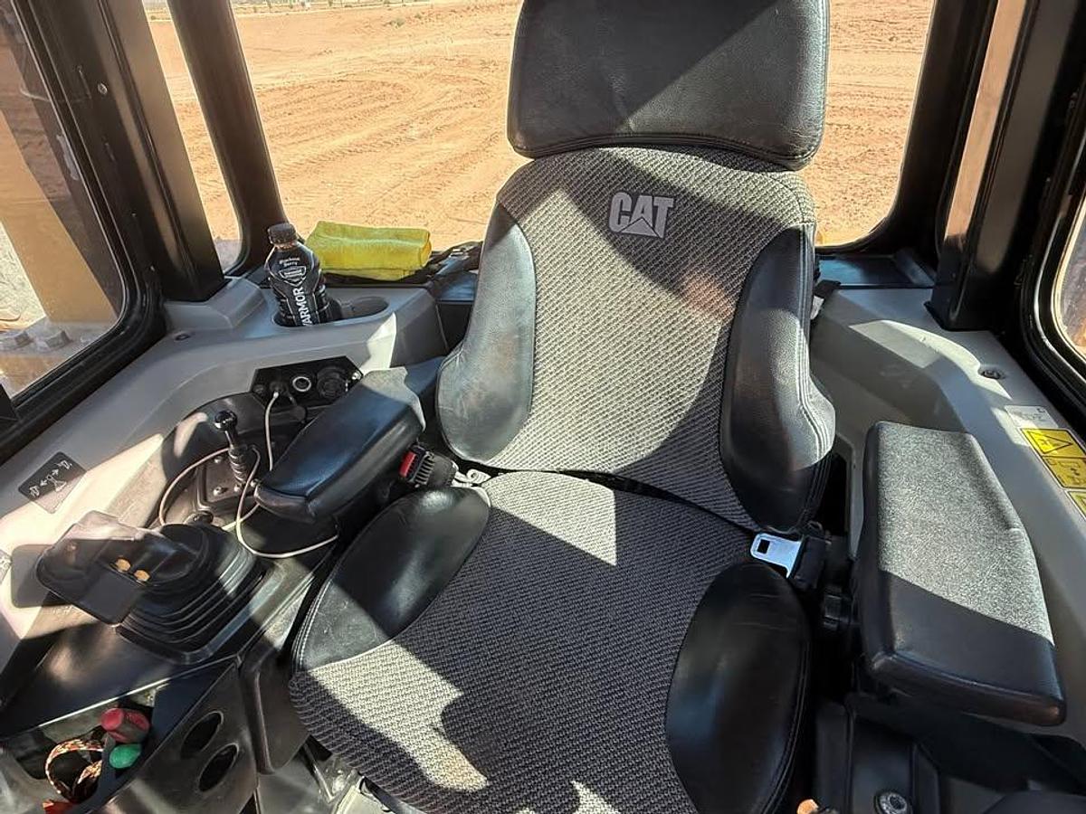 Used 2018 CAT D6T XL Dozer