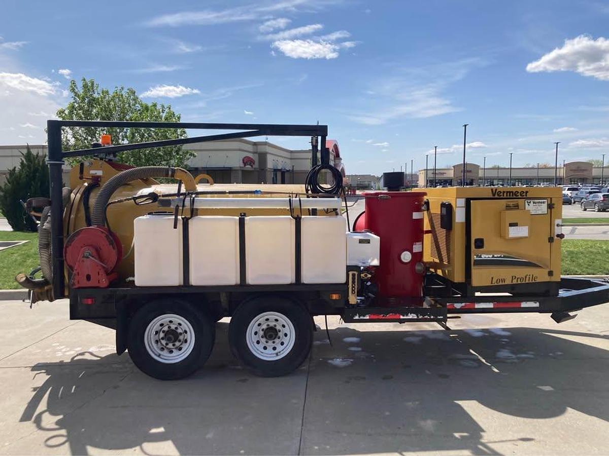 Used 2015 Vermeer LP833SGT