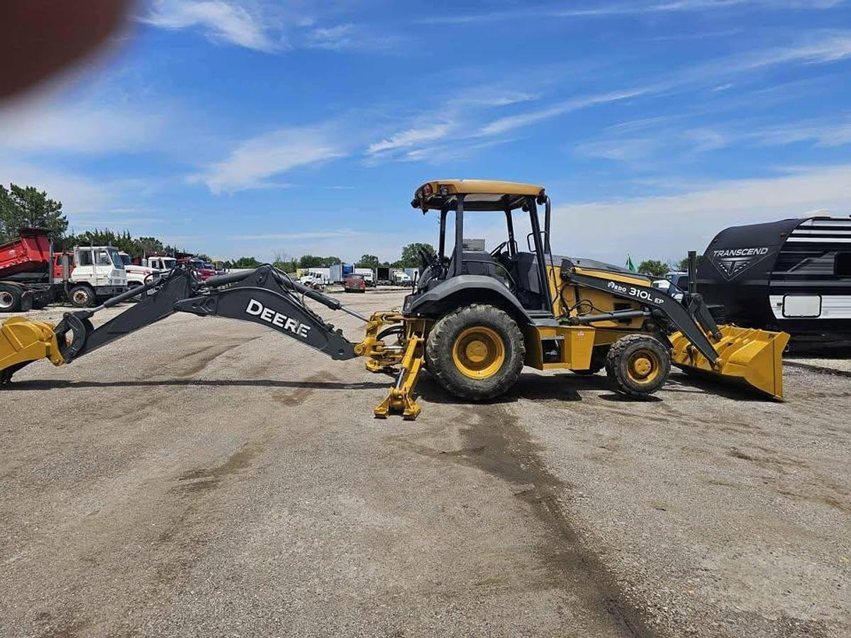 Used 2019 John Deere 310L