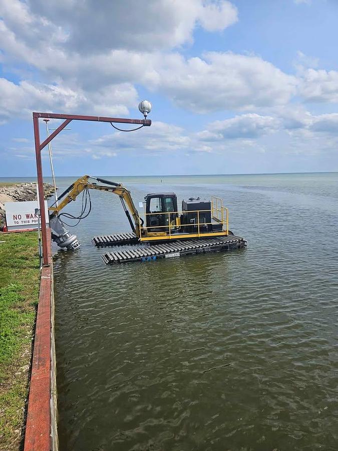 Used 2020 Caterpillar 305.5E Amphibious Excavator