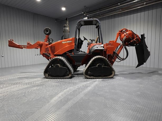 Ditch Witch RT115 Quad w/ Vibratory Plow