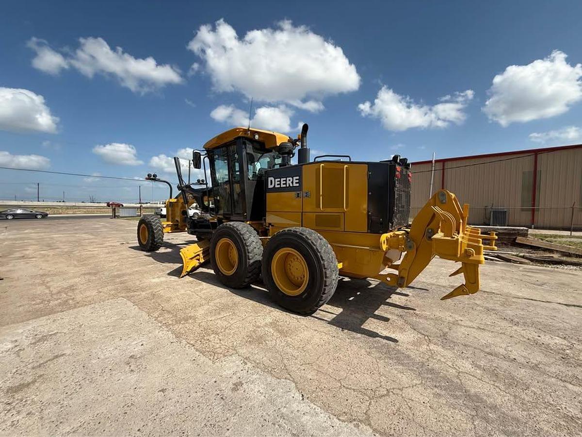 Used 2014 John Deere 772G