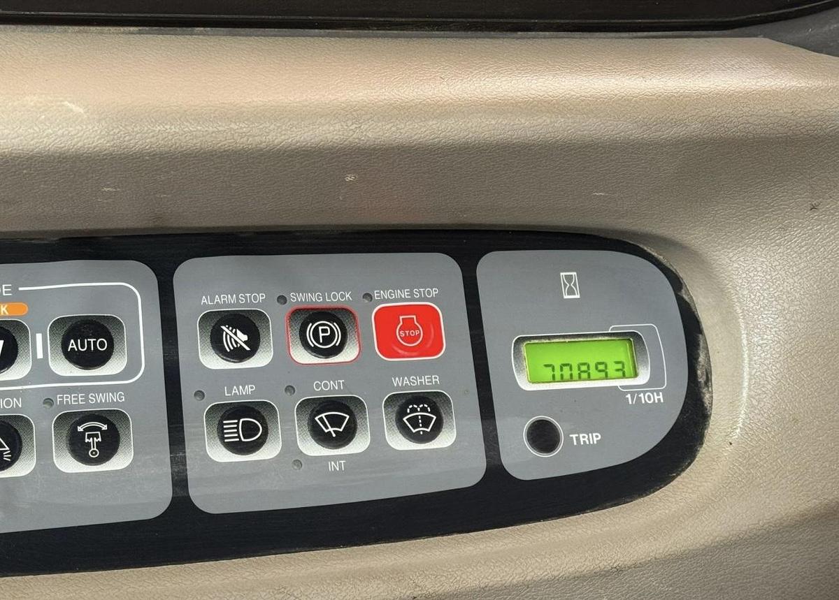 Used 2005 Case CX130