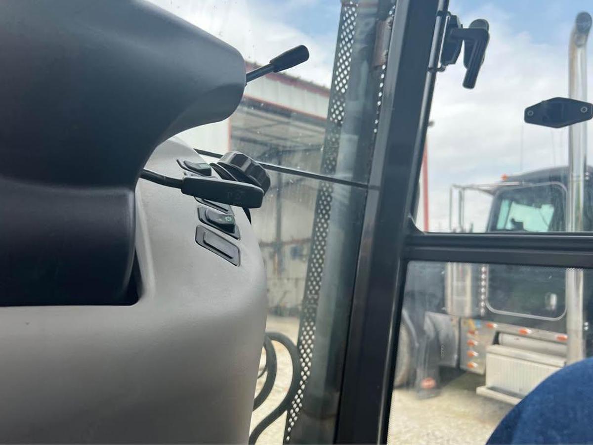 Used 2019 Case 580SN