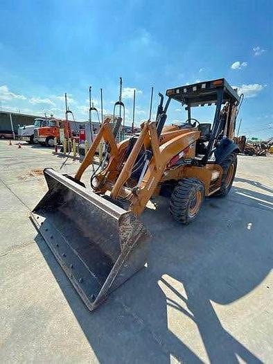 2017 CASE 580SN