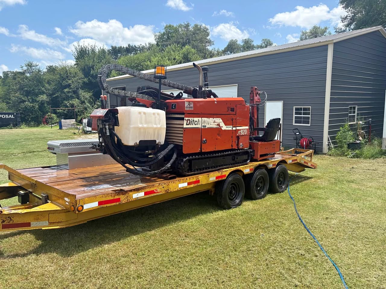 929L