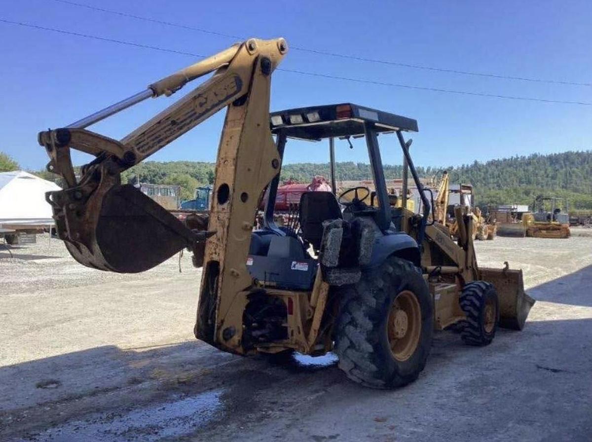 Used Case 580 Super L