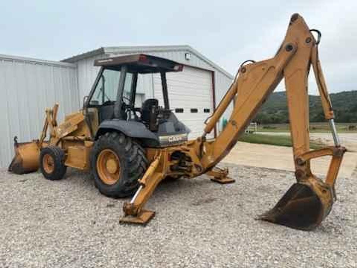 Used 2001 Case 580L