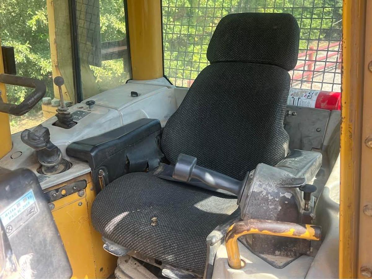 Used 2006 Caterpillar D6N LGP