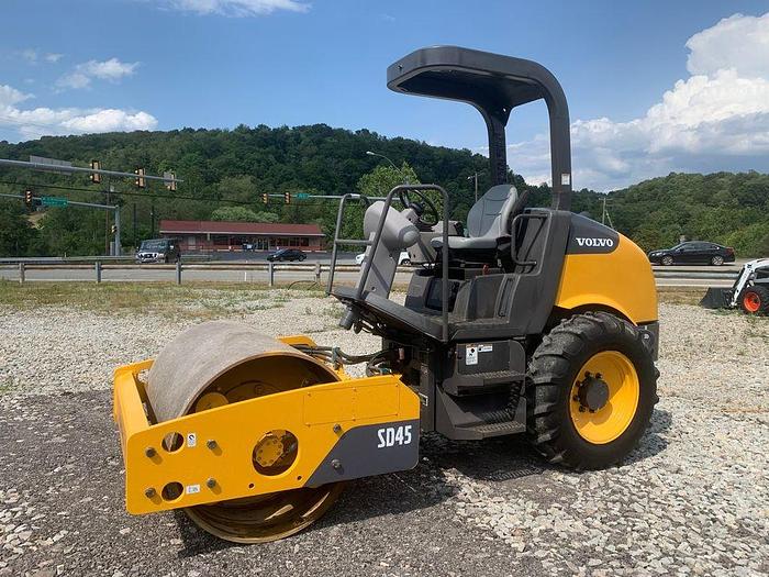 Used 2013 Volvo SD45