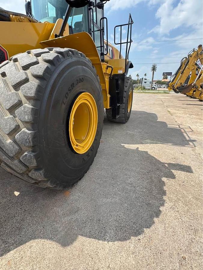 Used 2014 Caterpillar 972K