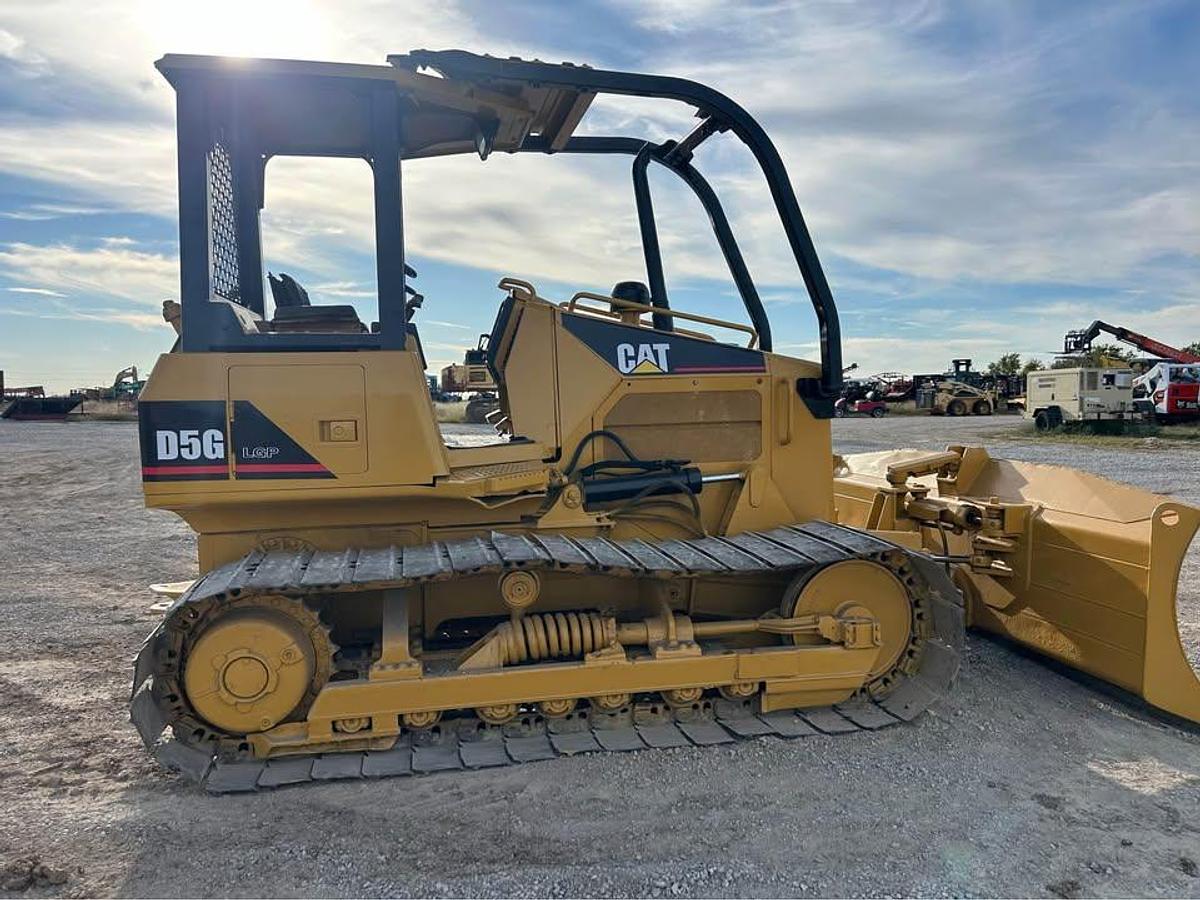 Used 2006 Caterpillar D5G LGP