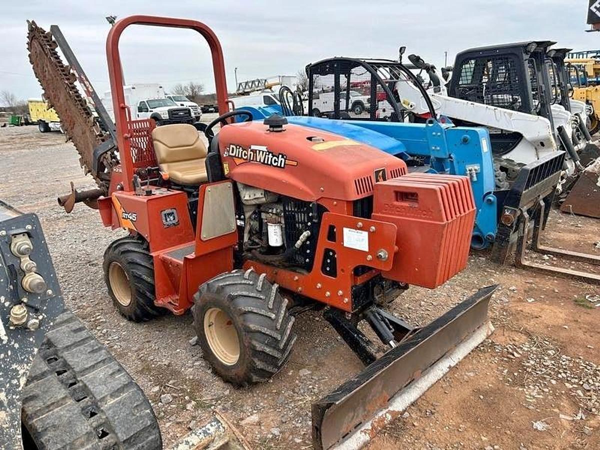 Used 2018 Ditch Witch RT45