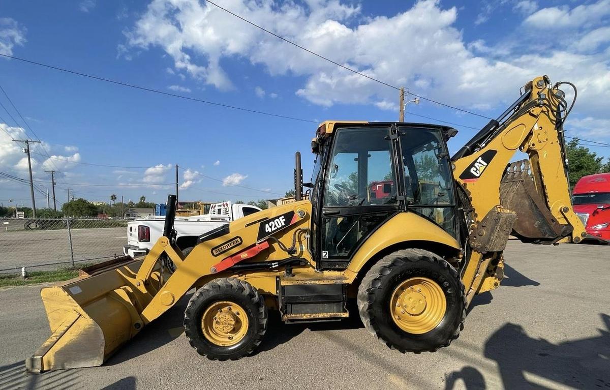 Used 2014 Caterpillar 420F