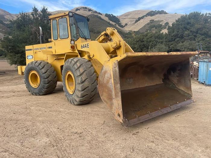 Used 1983 John Deere 644E