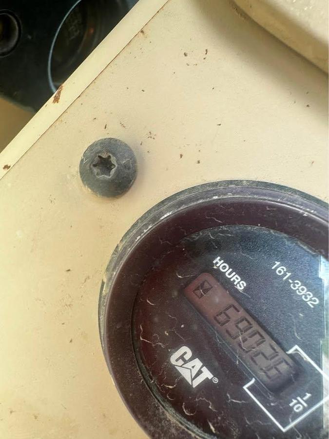 Used 2006 Caterpillar 140H
