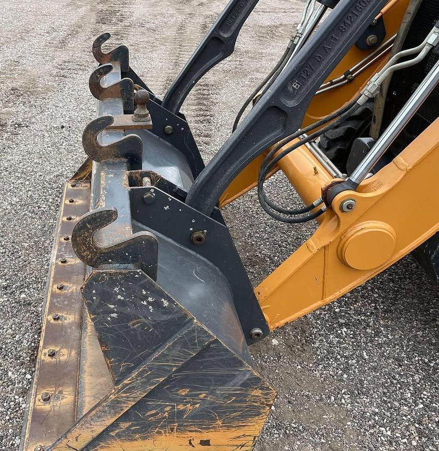 Used 2018 Case 580N EP