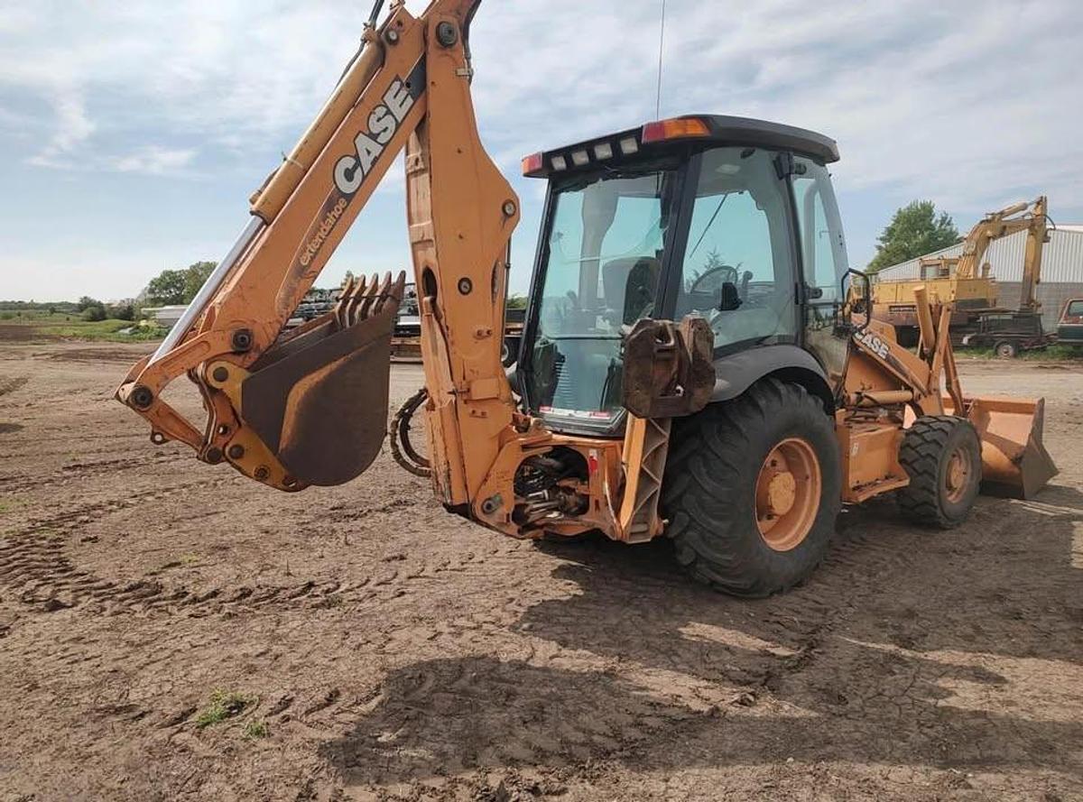 Used 2005 CASE 580SM