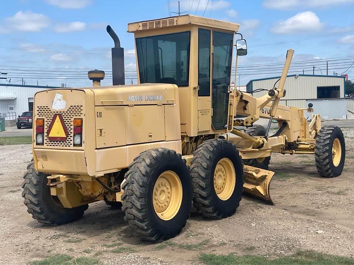 Used 1994 John Deere 670B