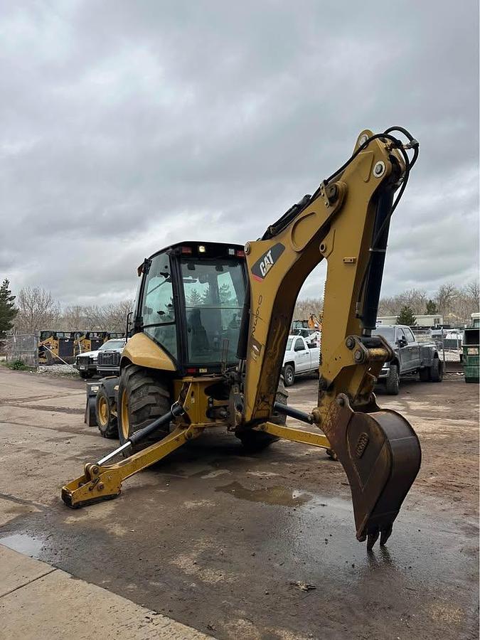 Used 2012 CAT 420F