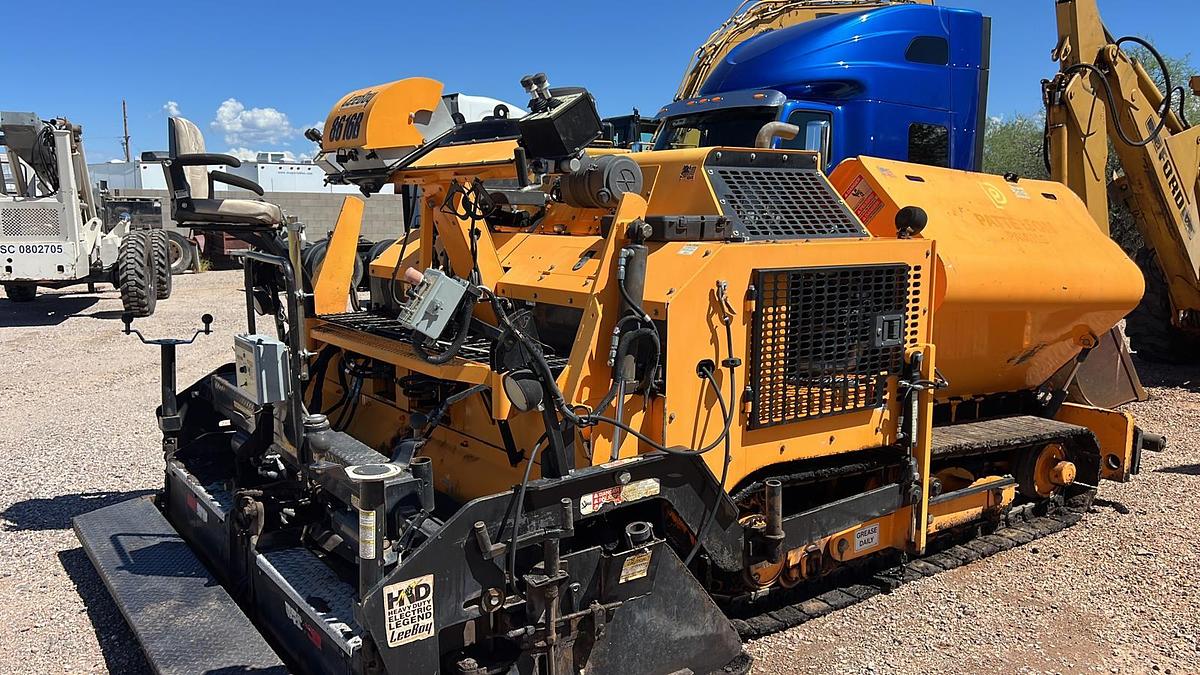 Used 2015 Leeboy 861B