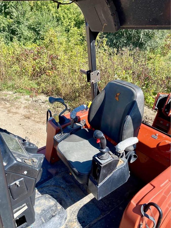 Used 2006 Ditch Witch HT115
