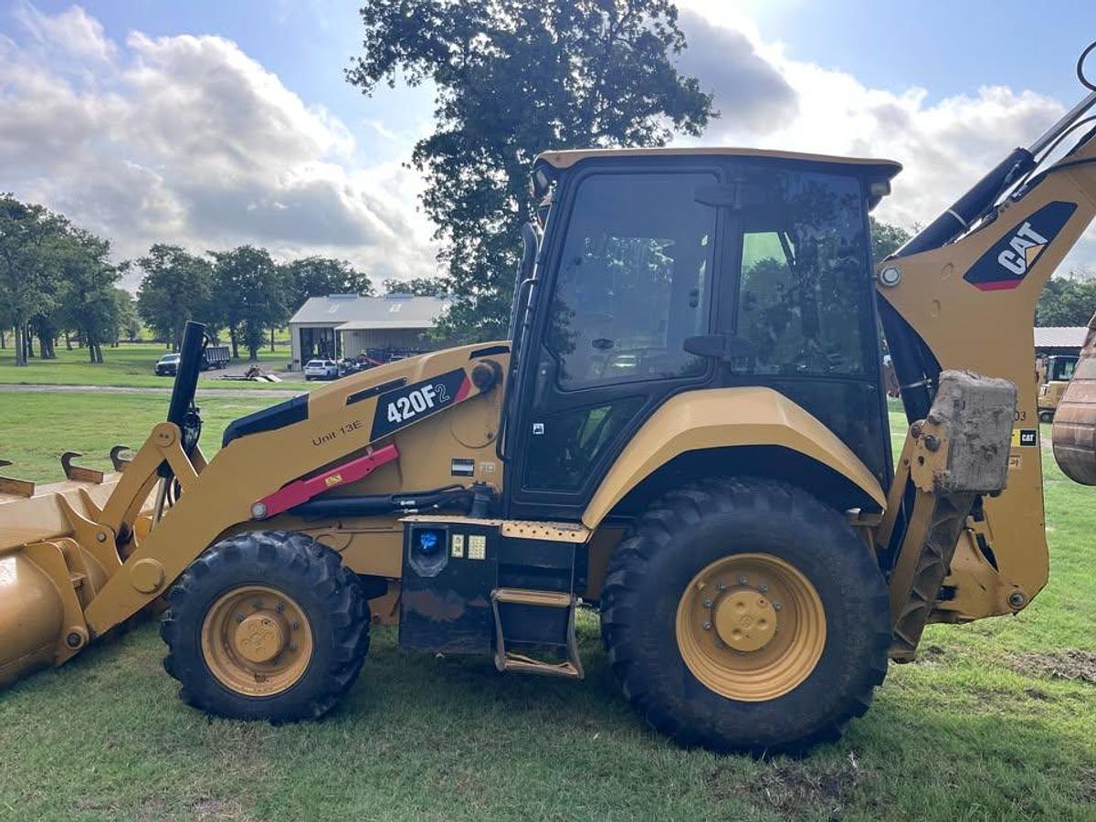 Used 2019 Caterpillar 420F2 Backhoe