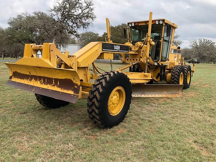 1999 Caterpillar 140H VHP
