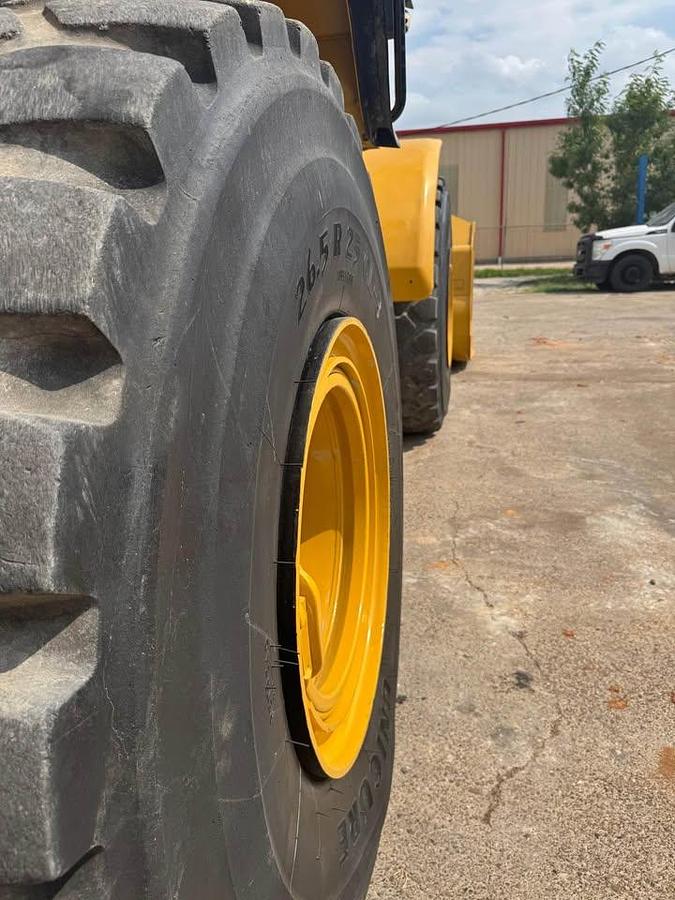 Used 2014 Caterpillar 972K