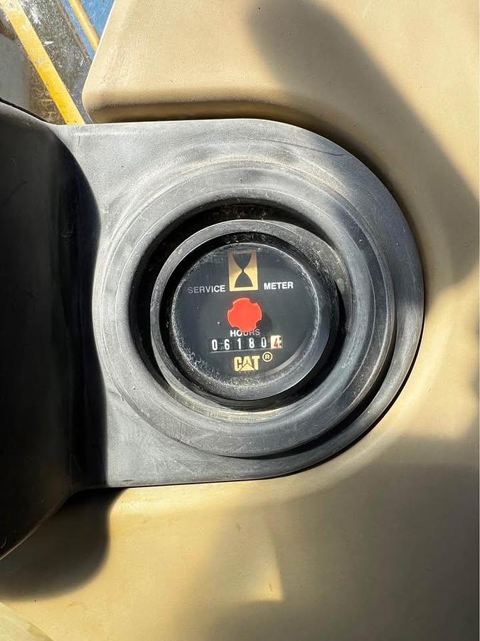 Used 2005 Caterpillar 320CL