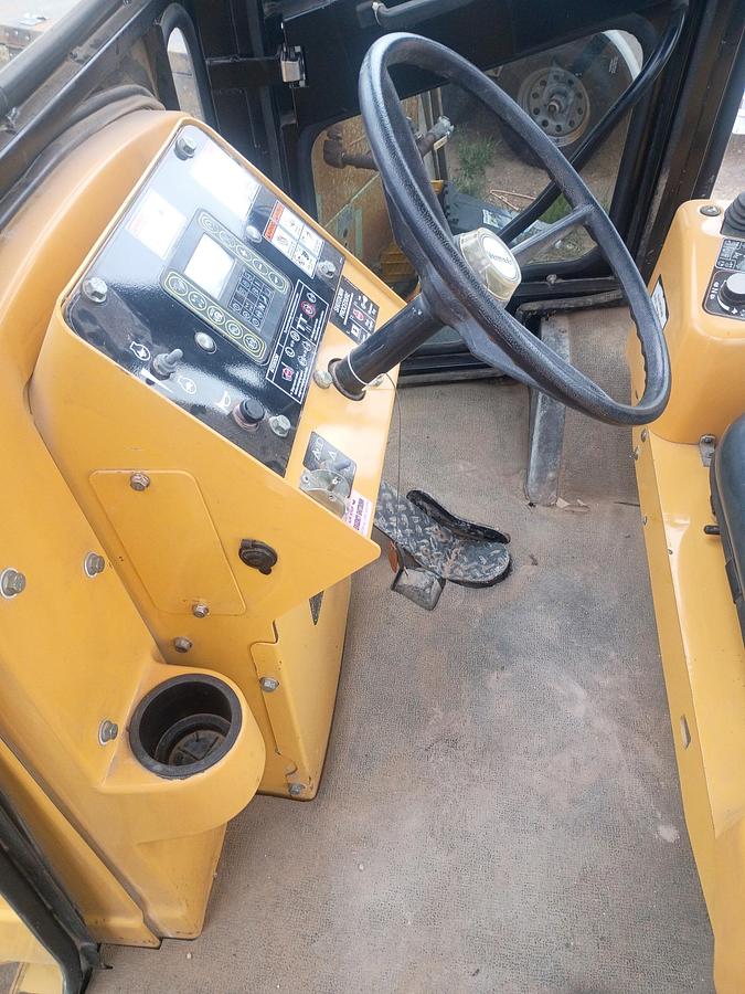 Used 2012 Vermeer RTX1250