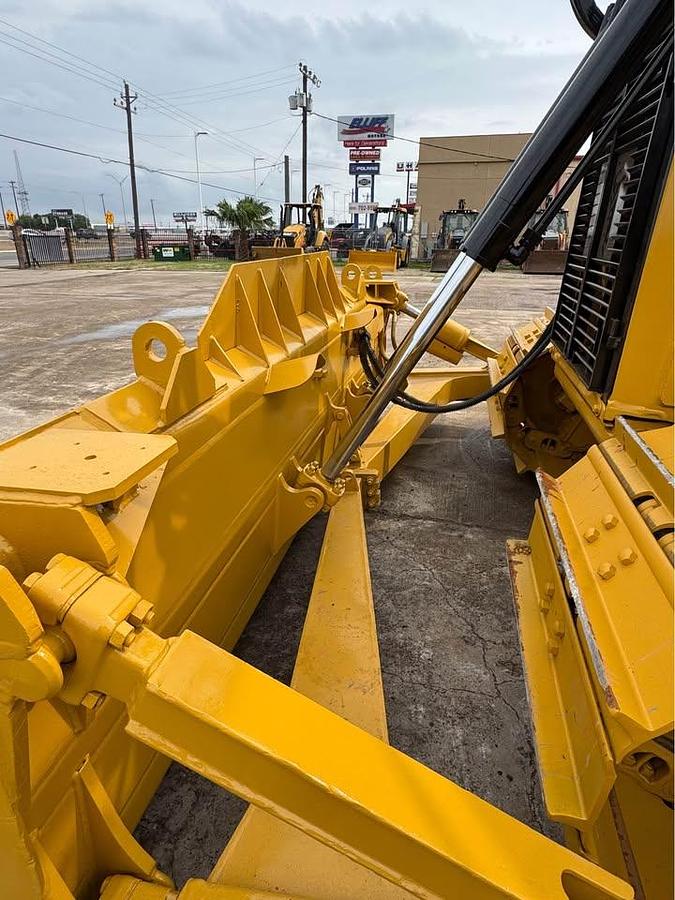 Used 2013 Caterpillar D6T LGP