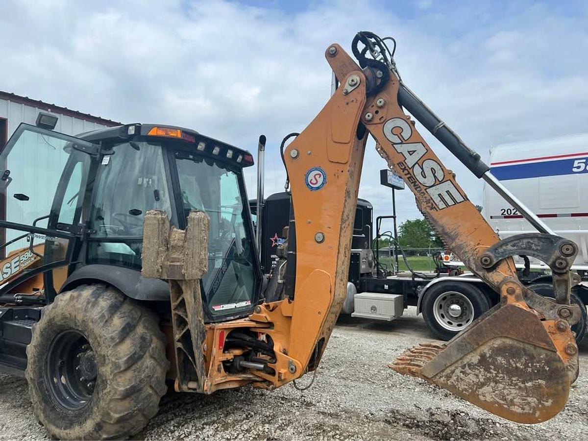 Used 2019 Case 580SN