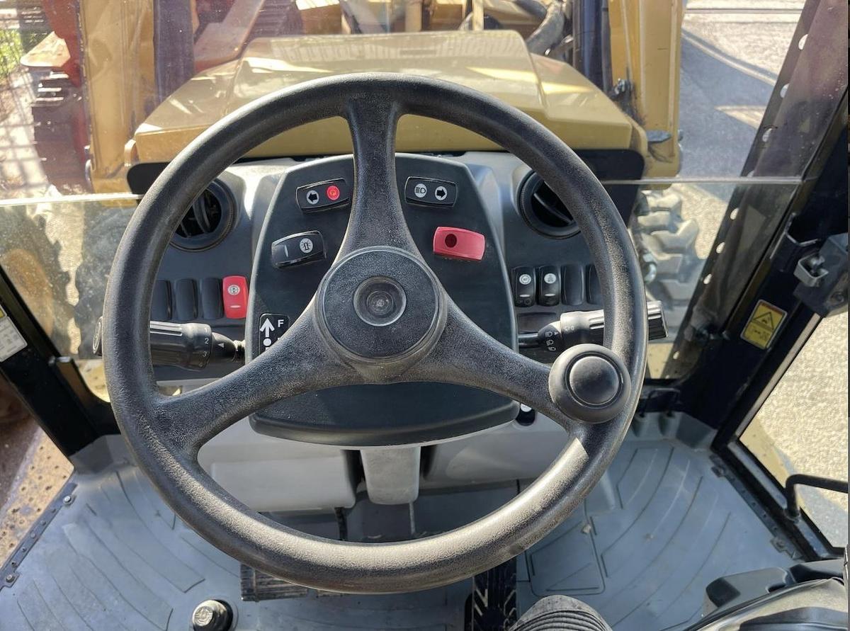 Used 2014 Caterpillar 420F