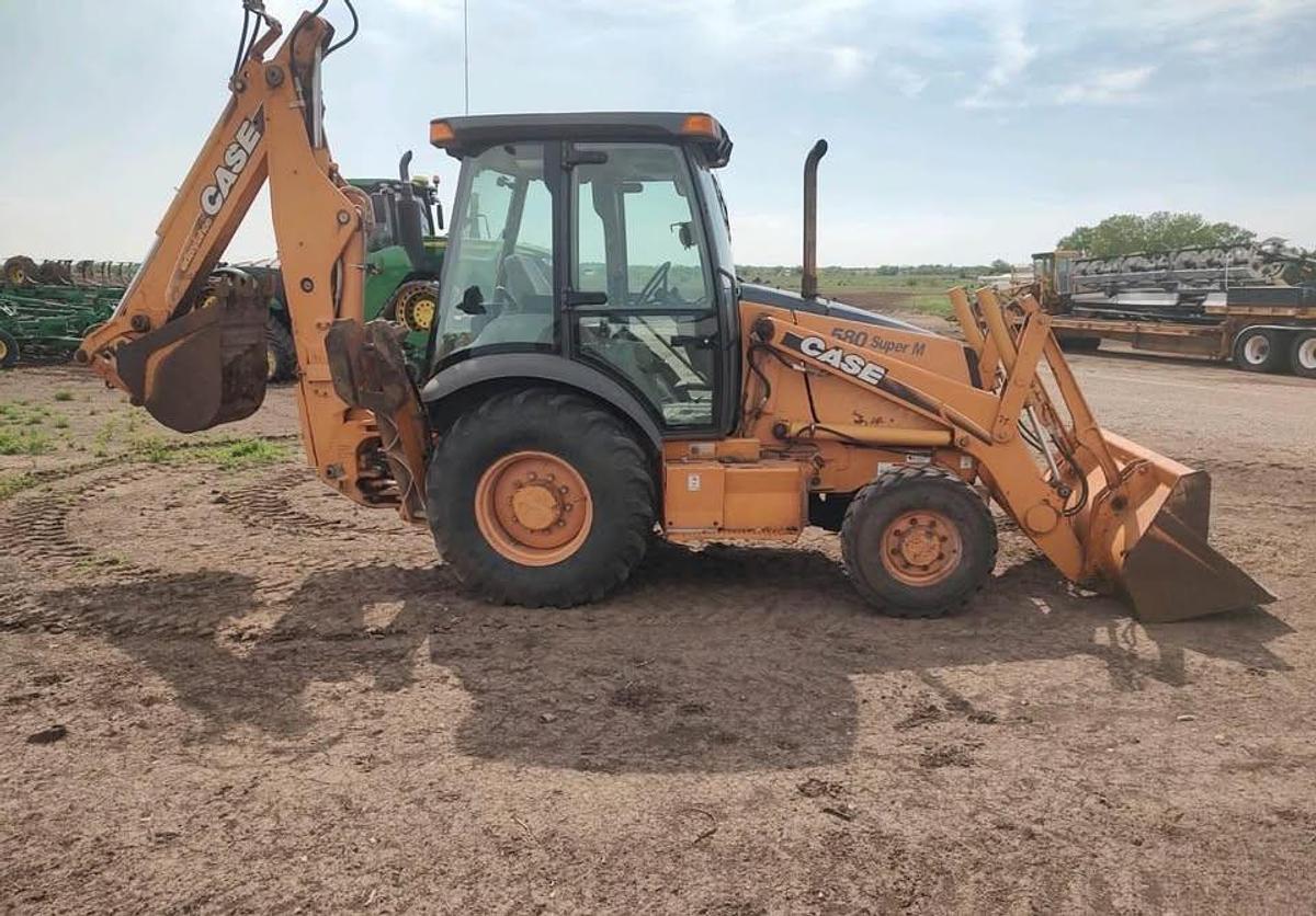 Used 2005 CASE 580SM