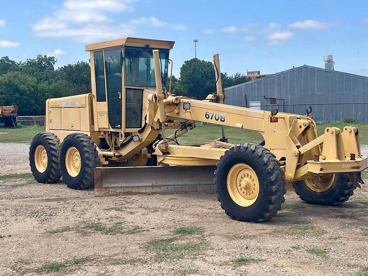 Used 1994 John Deere 670B
