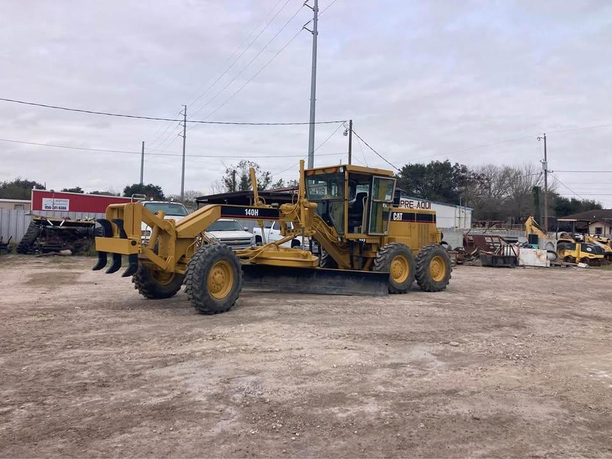 Used 1999 Caterpillar 140H
