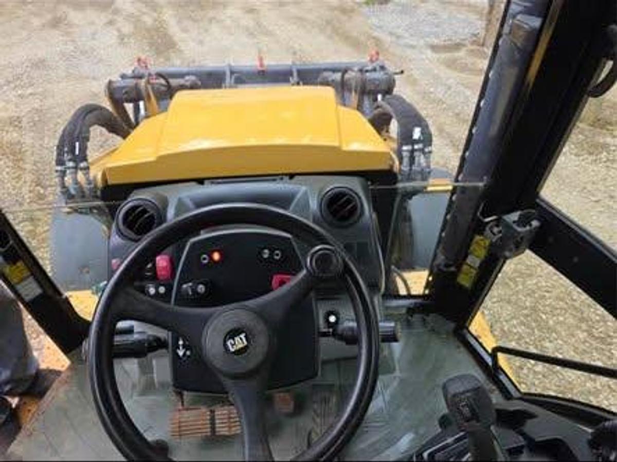 Used 2012 Caterpillar 420F IT
