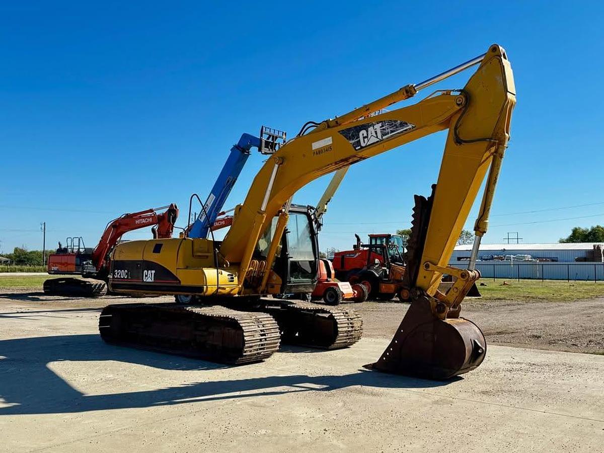 Used 2005 Caterpillar 320CL