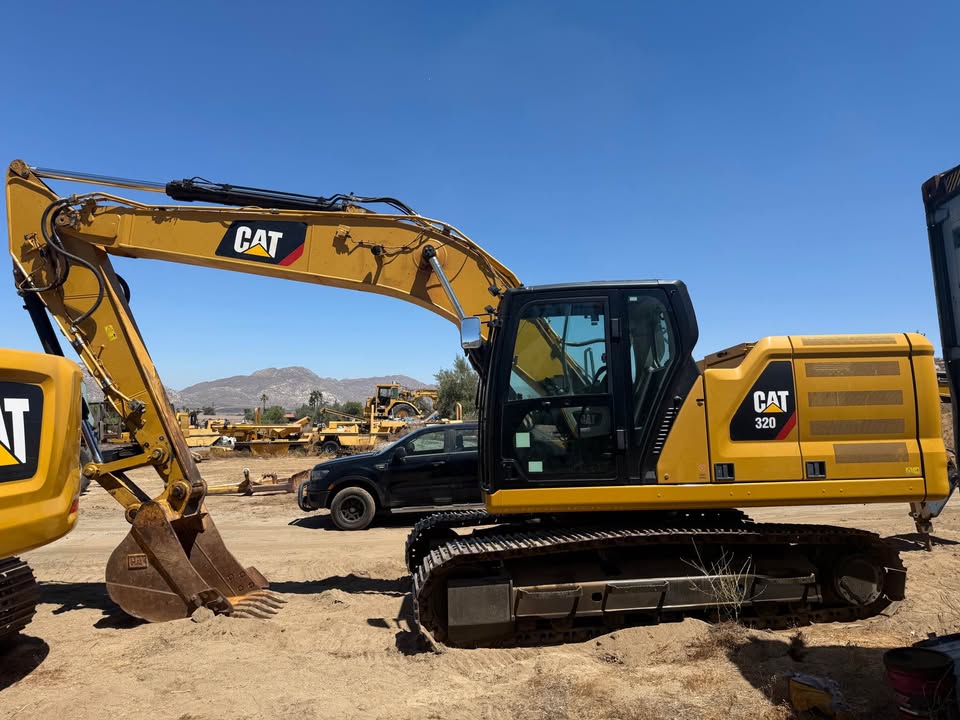 Caterpillar 320