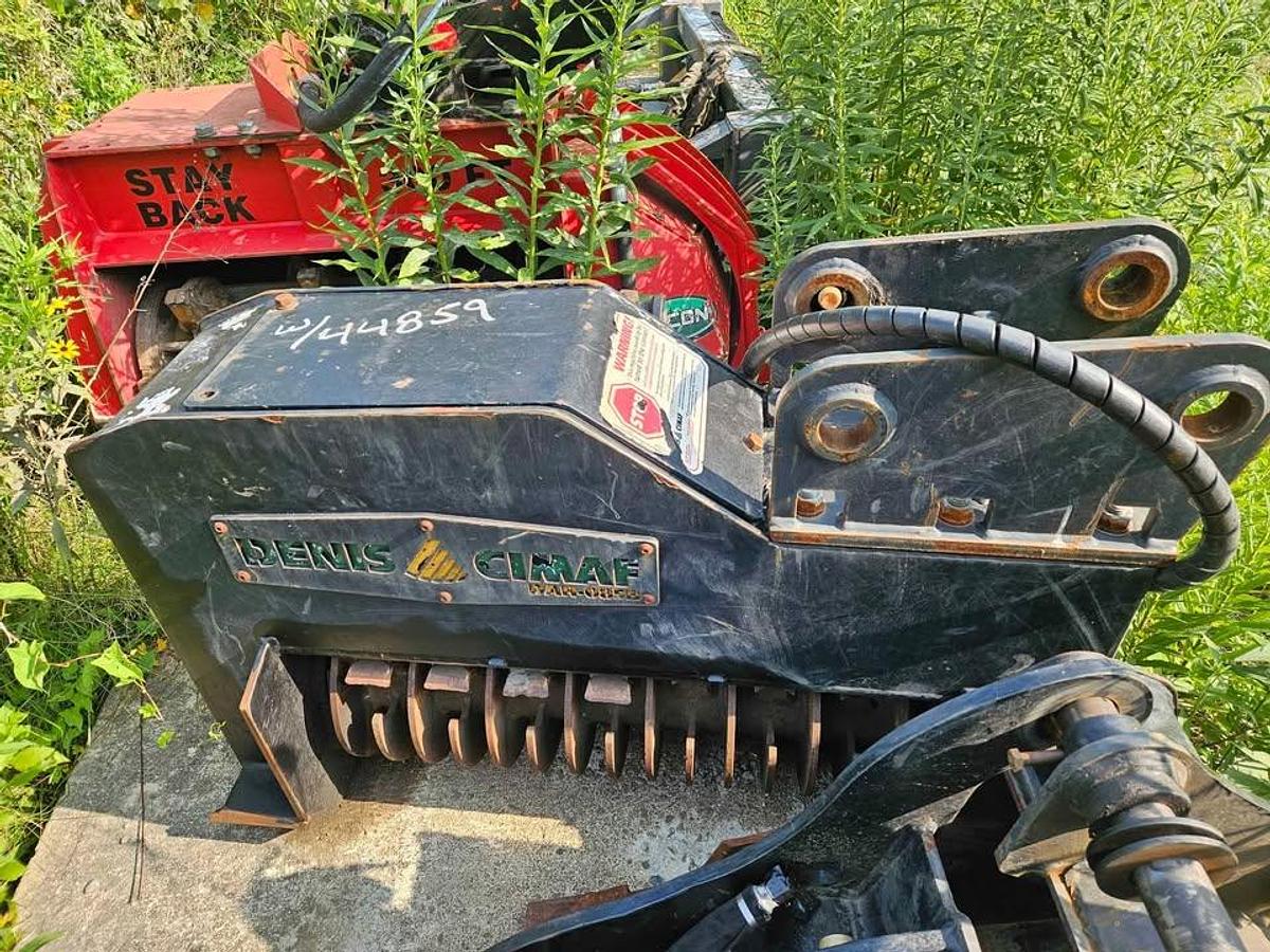 Used 2020 Caterpillar 305.5E Amphibious Excavator