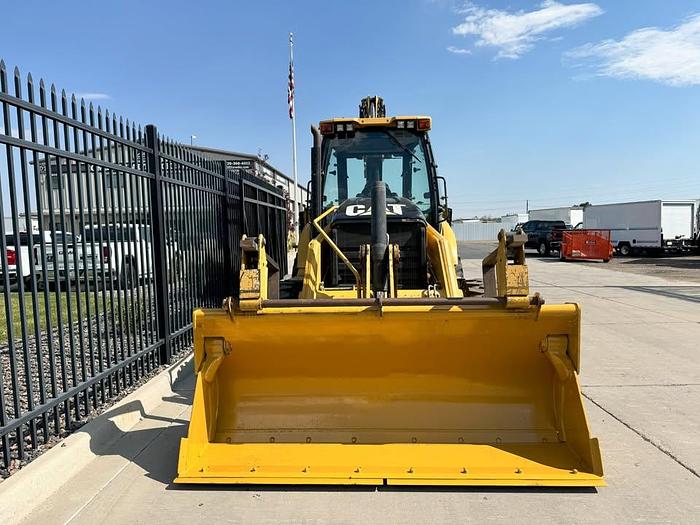 Used 2013 Caterpillar 450F