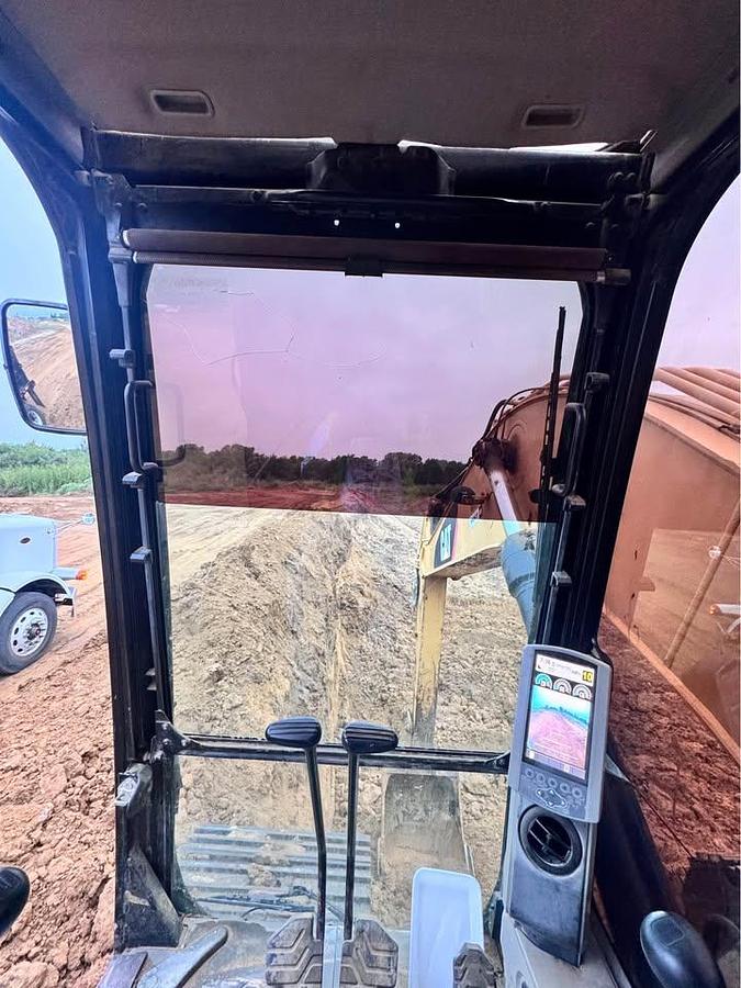 Used 2014 Caterpillar 320E